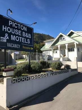 Гостиница Picton House B&B and Motel  Пиктон